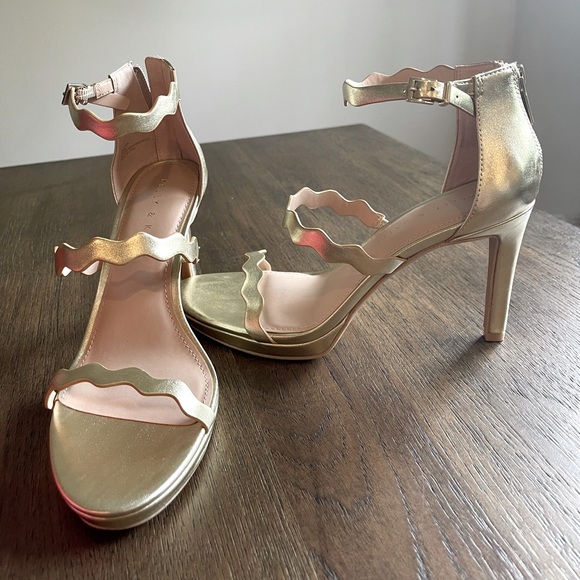 Kelly & Katie Shoes - New Kelly and Katie Litton Heel size 9